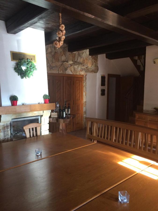Aparthotel Sklep U Hrabalu Hustopeče Esterno foto